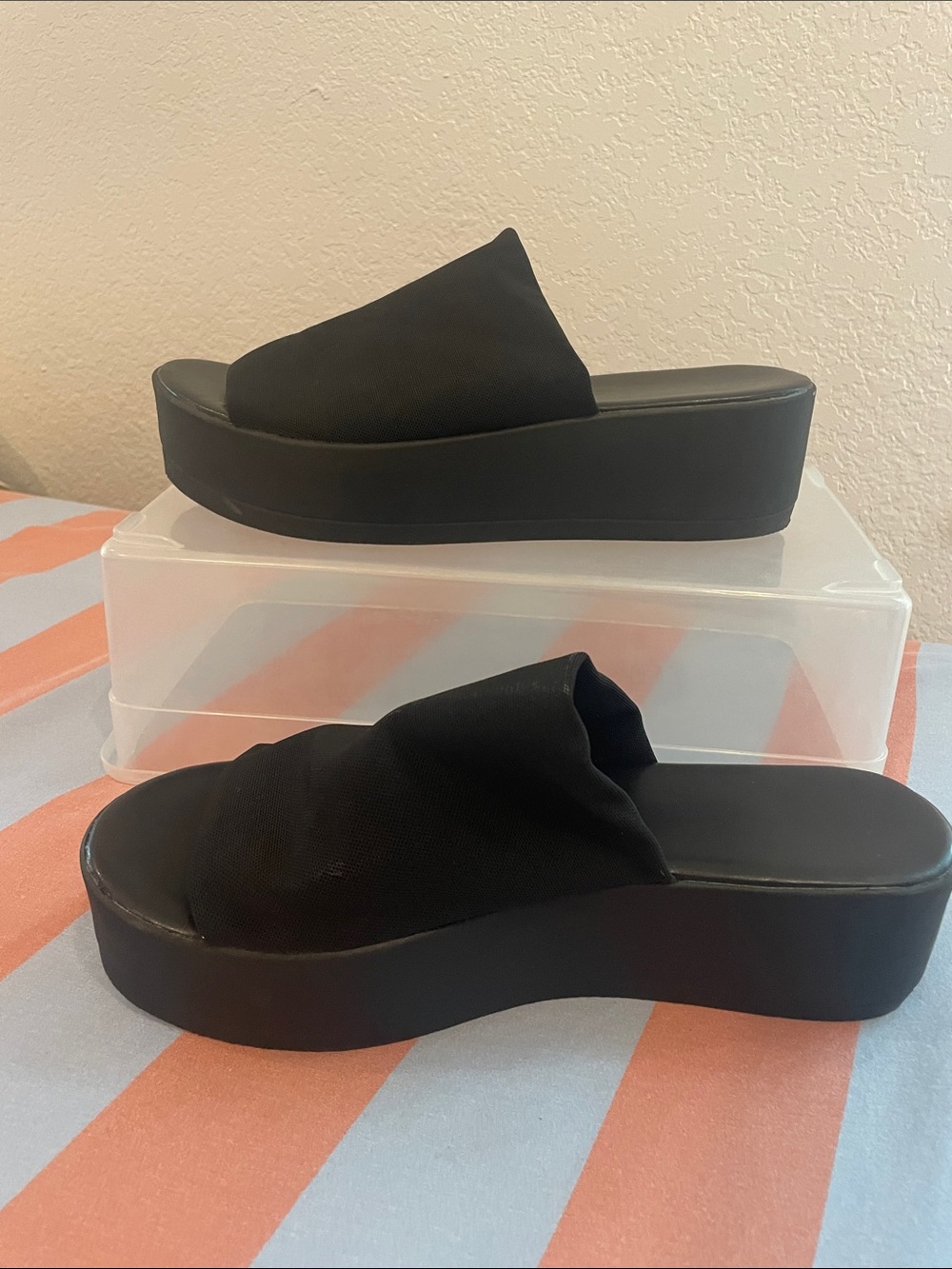 Black Platform Slide Sandals - Women's stretchy 90s platform